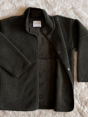 Velvet Women’s Sherpa Jacket - Olive